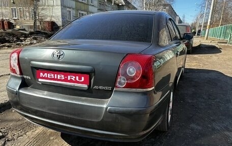 Toyota Avensis III рестайлинг, 2007 год, 600 000 рублей, 3 фотография