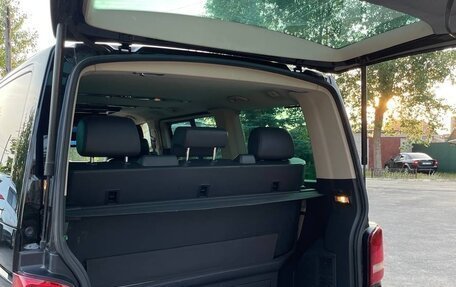 Volkswagen Multivan T5, 2015 год, 2 550 000 рублей, 17 фотография