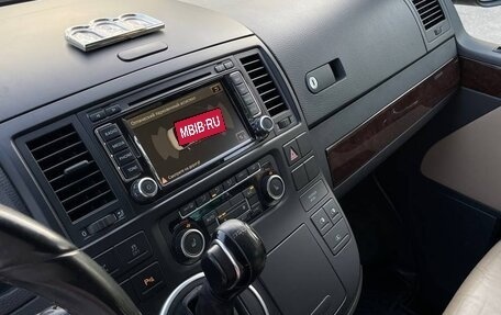 Volkswagen Multivan T5, 2015 год, 2 550 000 рублей, 8 фотография