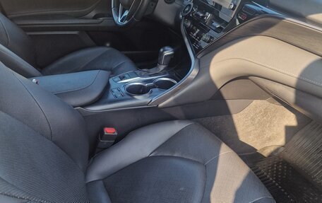 Toyota Camry, 2021 год, 2 399 000 рублей, 7 фотография