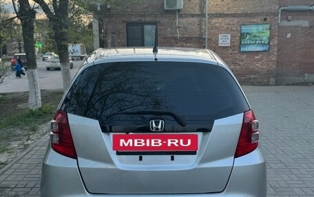 Honda Fit III, 2009 год, 670 000 рублей, 5 фотография