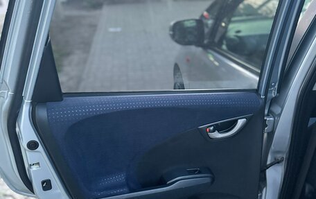 Honda Fit III, 2009 год, 670 000 рублей, 17 фотография