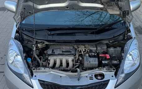 Honda Fit III, 2009 год, 670 000 рублей, 15 фотография