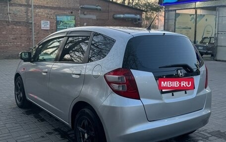 Honda Fit III, 2009 год, 670 000 рублей, 4 фотография