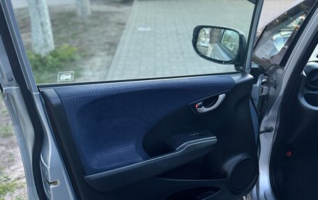 Honda Fit III, 2009 год, 670 000 рублей, 16 фотография