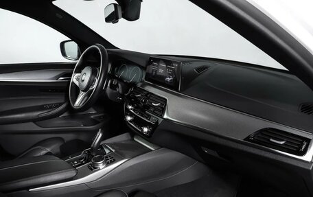 BMW 5 серия, 2019 год, 4 150 000 рублей, 11 фотография