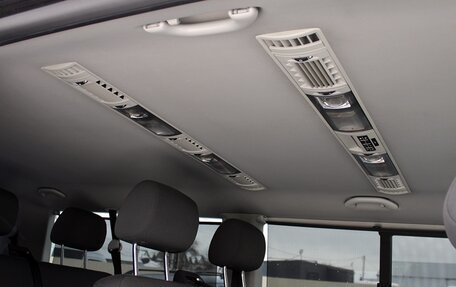 Volkswagen Caravelle T5, 2008 год, 1 690 000 рублей, 14 фотография