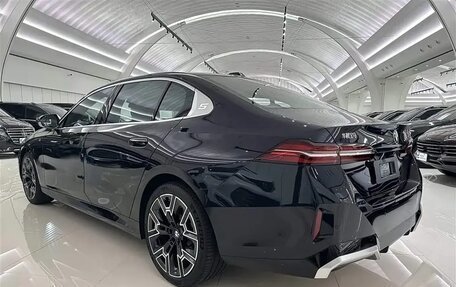 BMW 5 серия, 2026 год, 7 280 000 рублей, 4 фотография