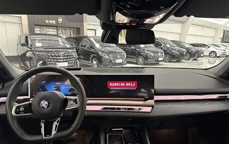 BMW 5 серия, 2026 год, 7 280 000 рублей, 15 фотография