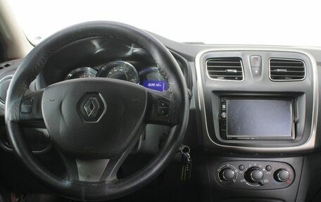 Renault Sandero II рестайлинг, 2017 год, 840 000 рублей, 13 фотография