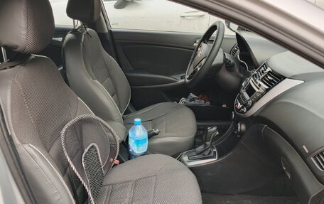 Hyundai Solaris II рестайлинг, 2015 год, 900 000 рублей, 15 фотография