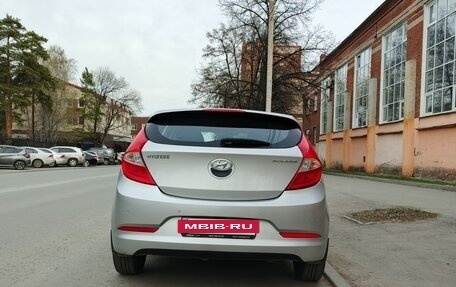 Hyundai Solaris II рестайлинг, 2015 год, 900 000 рублей, 5 фотография