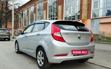 Hyundai Solaris II рестайлинг, 2015 год, 900 000 рублей, 6 фотография