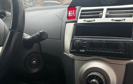 Toyota Yaris III рестайлинг, 2008 год, 525 000 рублей, 6 фотография