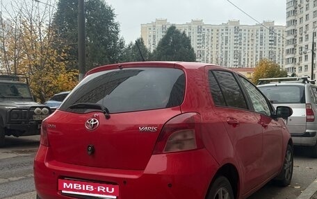 Toyota Yaris III рестайлинг, 2008 год, 525 000 рублей, 4 фотография