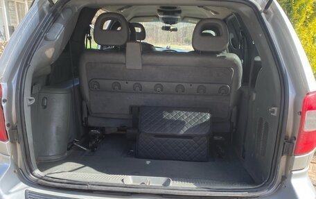 Chrysler Voyager IV, 2003 год, 300 000 рублей, 5 фотография