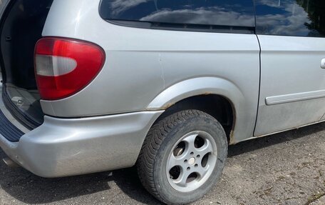 Chrysler Voyager IV, 2003 год, 300 000 рублей, 8 фотография