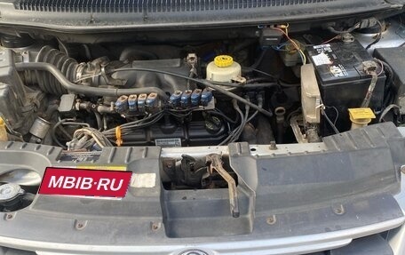 Chrysler Voyager IV, 2003 год, 300 000 рублей, 3 фотография