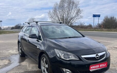 Opel Astra J, 2012 год, 699 000 рублей, 1 фотография