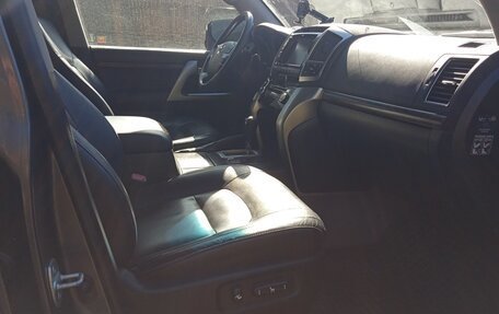 Toyota Land Cruiser 200, 2012 год, 3 300 000 рублей, 14 фотография