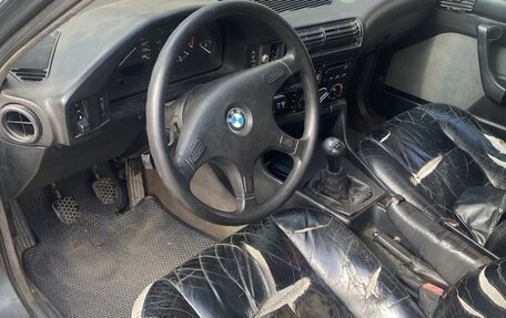 BMW 5 серия, 1985 год, 150 000 рублей, 13 фотография