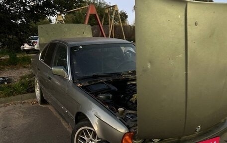 BMW 5 серия, 1985 год, 150 000 рублей, 10 фотография