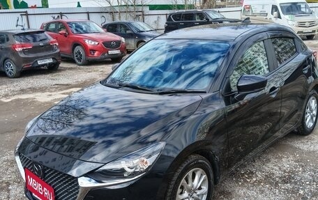 Mazda 2 III, 2022 год, 1 300 000 рублей, 11 фотография