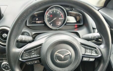 Mazda 2 III, 2022 год, 1 300 000 рублей, 18 фотография