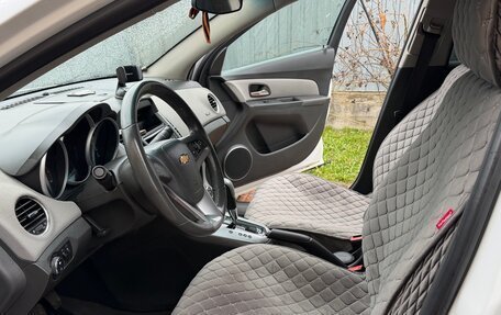 Chevrolet Cruze II, 2010 год, 670 000 рублей, 7 фотография