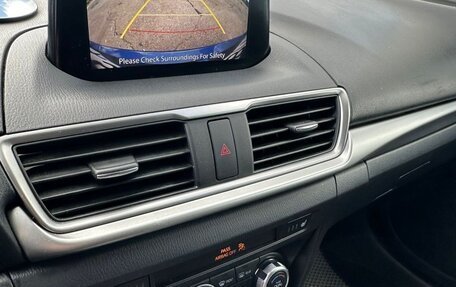 Mazda 3, 2017 год, 1 599 000 рублей, 11 фотография