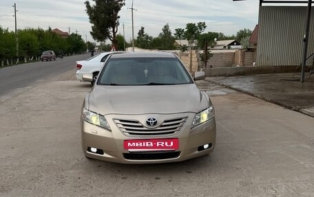 Toyota Camry, 2006 год, 1 100 000 рублей, 4 фотография