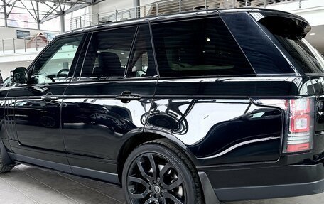 Land Rover Range Rover IV рестайлинг, 2015 год, 3 850 000 рублей, 4 фотография