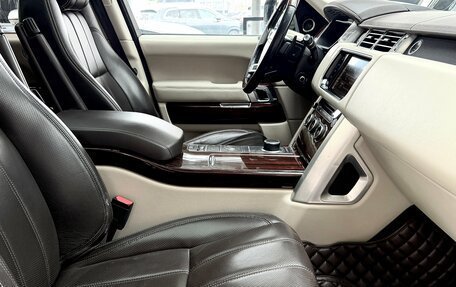 Land Rover Range Rover IV рестайлинг, 2015 год, 3 850 000 рублей, 19 фотография