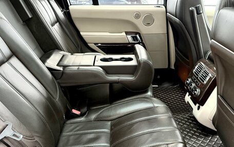 Land Rover Range Rover IV рестайлинг, 2015 год, 3 850 000 рублей, 32 фотография