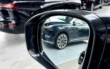 Land Rover Range Rover IV рестайлинг, 2015 год, 3 850 000 рублей, 34 фотография