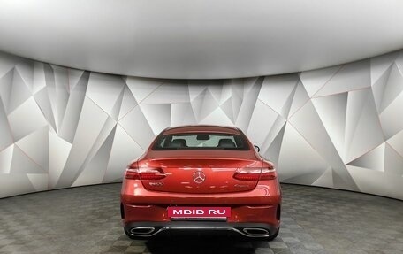 Mercedes-Benz E-Класс, 2017 год, 4 650 000 рублей, 8 фотография