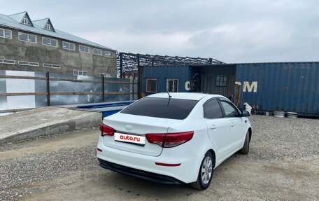 KIA Rio III рестайлинг, 2016 год, 840 000 рублей, 4 фотография