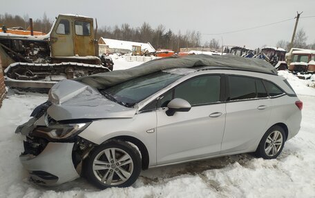 Opel Astra K, 2019 год, 900 000 рублей, 4 фотография