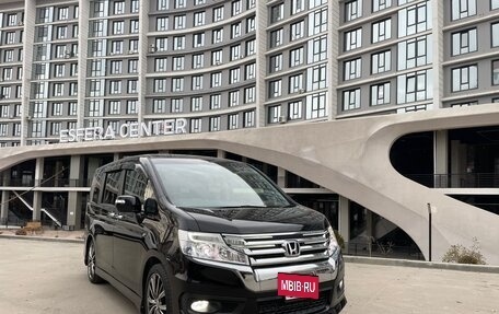 Honda Stepwgn IV, 2010 год, 800 000 рублей, 2 фотография