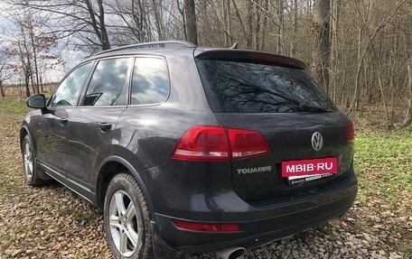 Volkswagen Touareg III, 2012 год, 2 500 000 рублей, 2 фотография