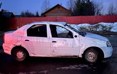 Renault Logan I, 2014 год, 80 000 рублей, 2 фотография
