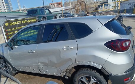 Renault Kaptur I рестайлинг, 2020 год, 1 400 000 рублей, 7 фотография