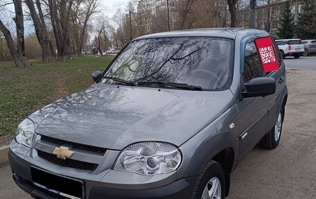 Chevrolet Niva I рестайлинг, 2013 год, 550 000 рублей, 1 фотография