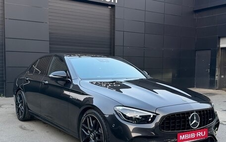 Mercedes-Benz E-Класс, 2021 год, 5 100 000 рублей, 3 фотография