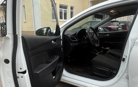 Hyundai Solaris II рестайлинг, 2021 год, 1 290 000 рублей, 5 фотография