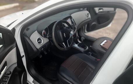 Chevrolet Cruze II, 2011 год, 480 000 рублей, 7 фотография