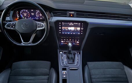 Volkswagen Passat B8 рестайлинг, 2021 год, 3 750 000 рублей, 20 фотография