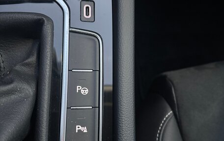 Volkswagen Passat B8 рестайлинг, 2021 год, 3 750 000 рублей, 16 фотография