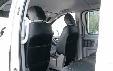 Hyundai H-1 II рестайлинг, 2018 год, 2 920 000 рублей, 13 фотография