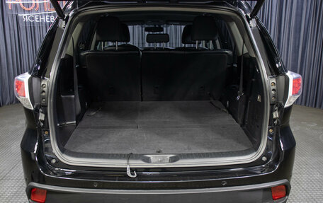 Toyota Highlander III, 2013 год, 2 398 000 рублей, 9 фотография